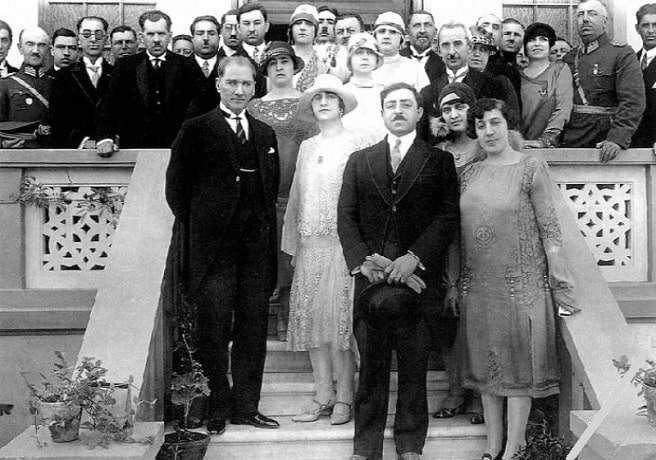 Atatürk, Afganistan Kralı Amanullah Han ve Eşi Kraliçe Süreyya